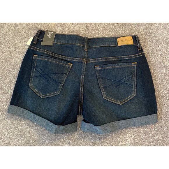 NWT Aeropostale Short Seriously Stretchy Denim Medium Wash Mid Rise Size 6 - Picture 2 of 10